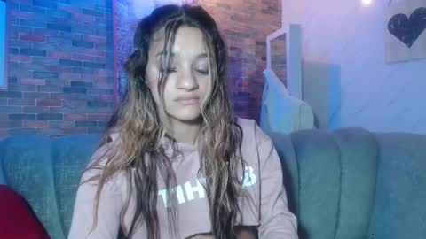 Laurita  online show from March 5, 11:49 pm