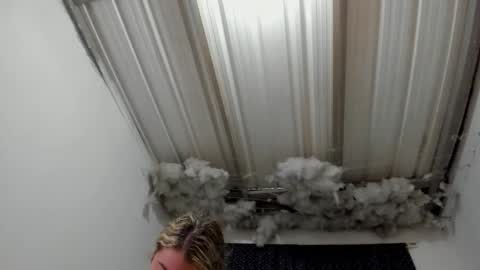 Lauu G online show from February 18, 12:16 pm