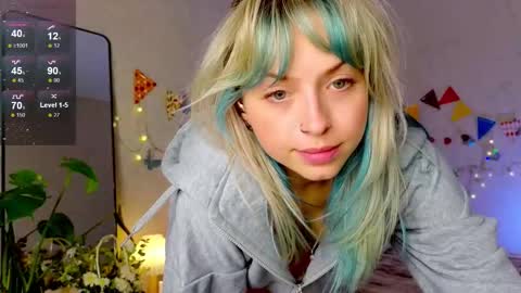 Snapshot of lavenly chatting on September 27, 12:03 pm Melissa online show from September 27, 12:03 pm