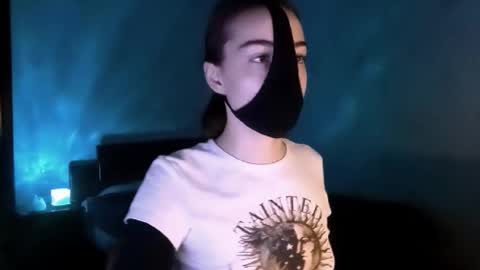 Lavinda online show from December 3, 5:52 am