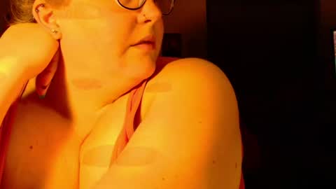 Lavinia Palmer online show from August 8, 1:37 am