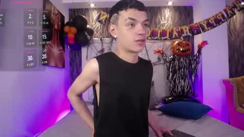 Snapshot of lawford_mike chatting on October 30, 2:39 pm Mike online show from October 30, 2:39 pm