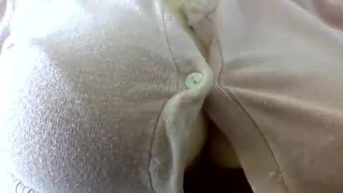 layannalea online show from April 26, 9:45 pm