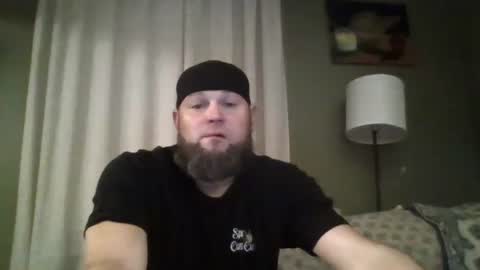 Snapshot of layinlow42 chatting on November 2, 3:50 am layinlow42 online show from November 2, 3:50 am