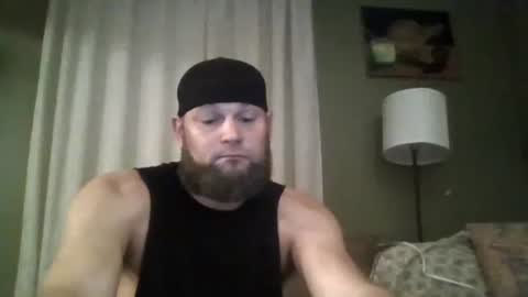 Snapshot of layinlow42 chatting on October 30, 10:49 am layinlow42 online show from October 30, 10:49 am