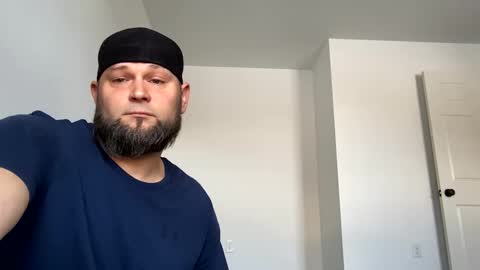 Snapshot of layinlow42 chatting on January 28, 5:35 pm layinlow42 online show from January 28, 5:35 pm