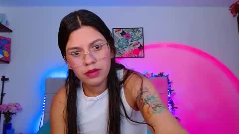 Lia and Rachel online show from April 17, 2:03 am