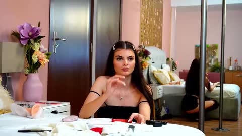 Snapshot of laylaadiamond chatting on October 22, 6:49 am LaylaaDiamond online show from October 22, 6:49 am