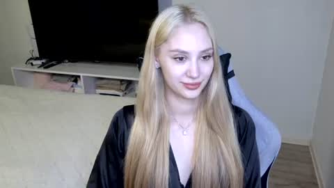 LaylaPretty001 online show from July 13, 4:16 am