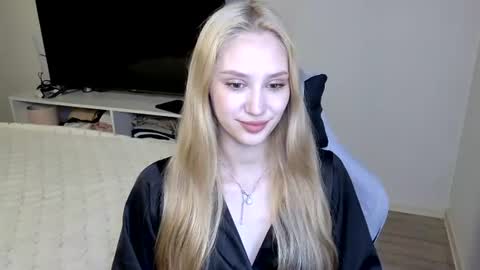 LaylaPretty001 online show from July 2, 4:28 am