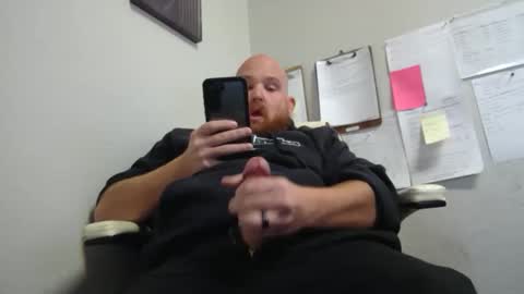 looking to chat and cum online show from November 4, 7:15 pm