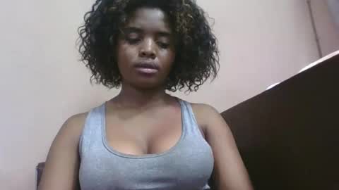 lea96546 online show from March 25, 10:22 am