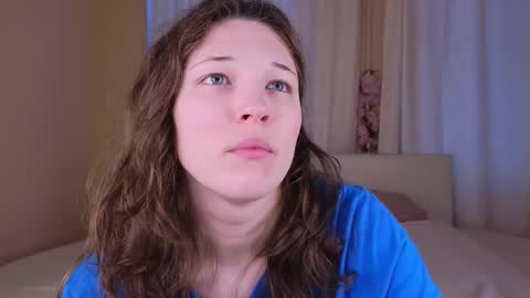 Lea online show from March 27, 4:19 pm