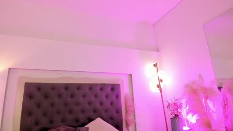 lea_walkerr online show from May 14, 9:02 pm