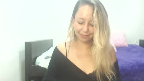 leah_susman online show from November 20, 2:21 am