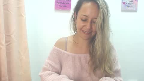 leah_susman online show from March 11, 4:51 am