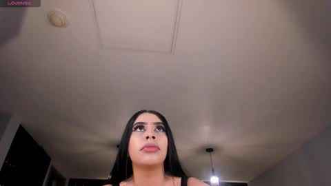 leahlombardi_ online show from March 17, 3:22 am