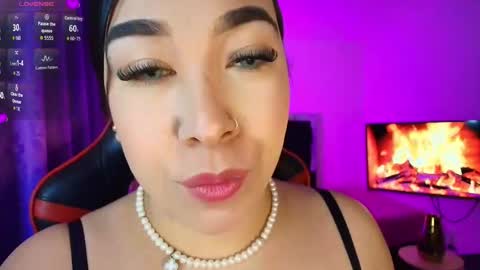 leah online show from October 24, 10:38 am