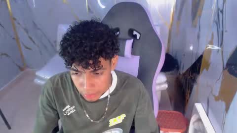 leam_1 online show from November 22, 10:29 pm