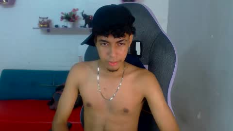 leam_1 online show from November 26, 10:28 pm