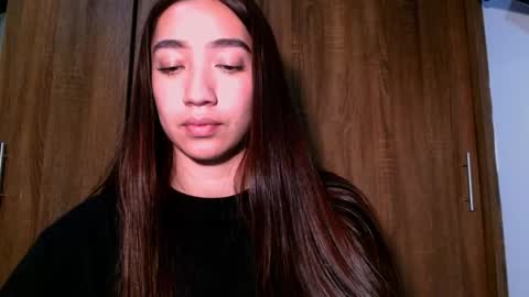 leanaalhub online show from February 1, 11:35 pm