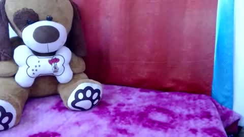 Leandra online show from December 3, 2:51 pm