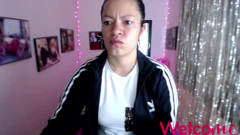 Leandra online show from February 23, 2:14 pm