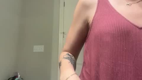 leanneluxecouple online show from November 24, 12:26 pm