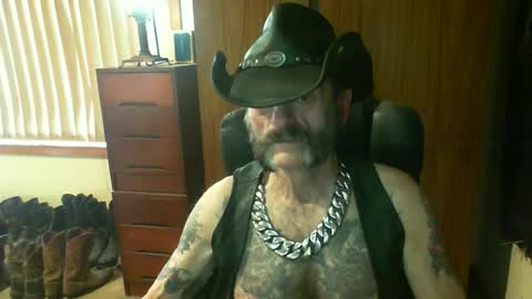 leathergreaser online show from June 13, 4:23 am