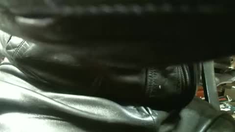 Leathermotocross online show from December 18, 4:57 pm