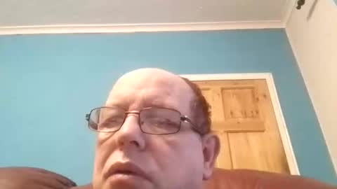 leatherpants68 online show from December 23, 9:04 am