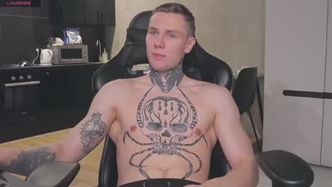 Snapshot of lechery_boy chatting on January 22, 7:57 am Lechery boy online show from January 22, 7:57 am