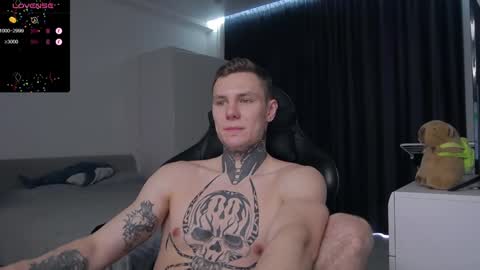 Snapshot of lechery_boy chatting on February 1, 11:10 am Lechery boy online show from February 1, 11:10 am