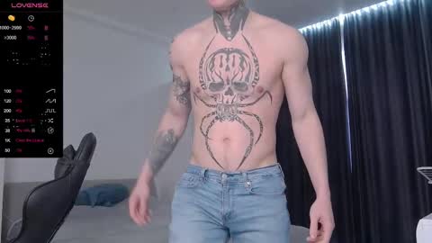 Snapshot of lechery_boy chatting on February 26, 6:30 am Lechery boy online show from February 26, 6:30 am