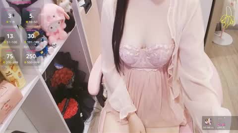 Lee online show from May 12, 4:16 pm