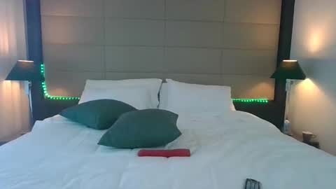 Leelou online show from February 21, 12:35 am