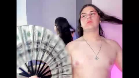 leenox online show from February 5, 1:31 am