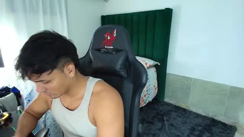  Lei  online show from March 11, 4:48 am