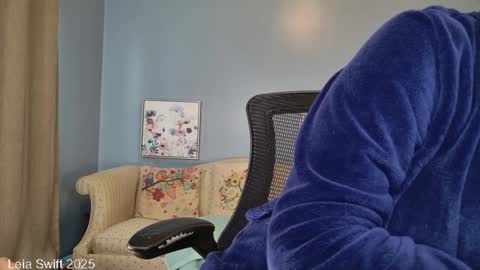 Leia Swift online show from January 12, 2:09 pm