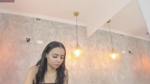 LEIGH ANGELS online show from April 5, 10:18 pm