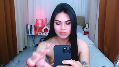 Cailey online show from May 16, 5:33 pm