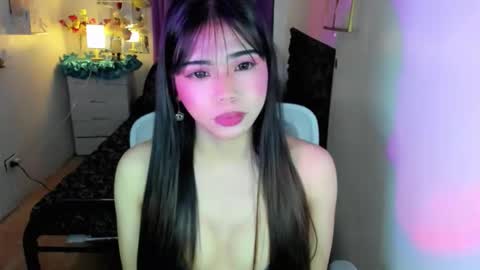 leighottie online show from January 18, 2:31 am