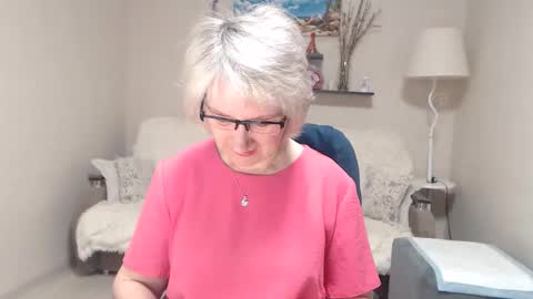 Leila Kinky online show from March 18, 4:29 am