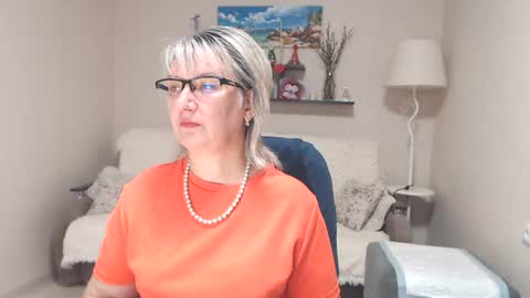 Leila Kinky online show from July 21, 7:10 am