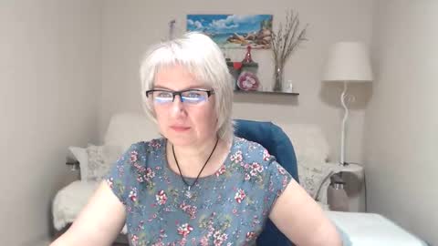 Leila Kinky online show from March 13, 6:27 am