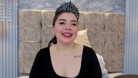 leilapons online show from February 20, 6:54 pm