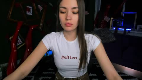 Leila Rai online show from April 5, 5:32 pm