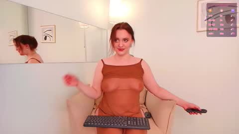 Lela online show from November 4, 1:12 pm