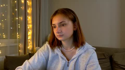 Lelia online show from July 30, 9:59 pm