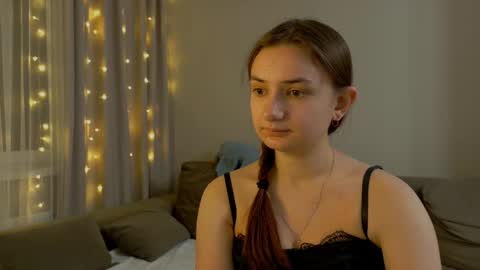 Lelia online show from March 21, 9:19 pm